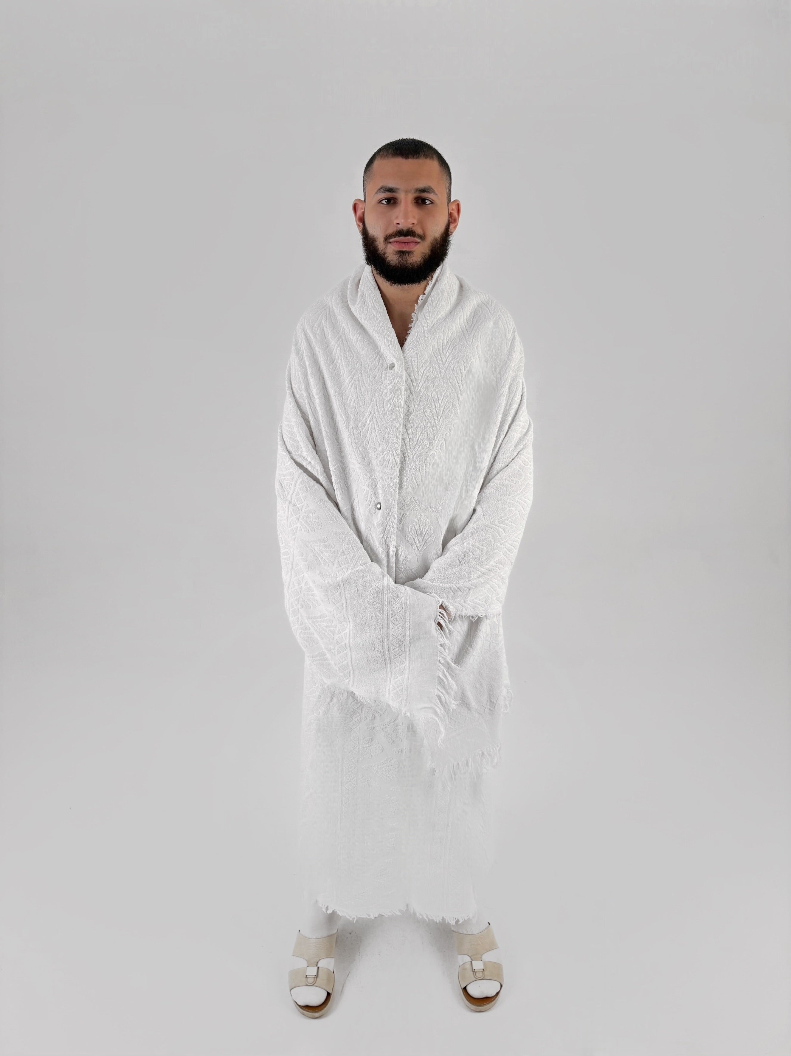 Ihram clothing with snap buttons