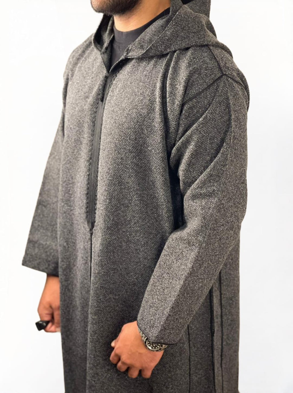 ثوب مغربي أسود