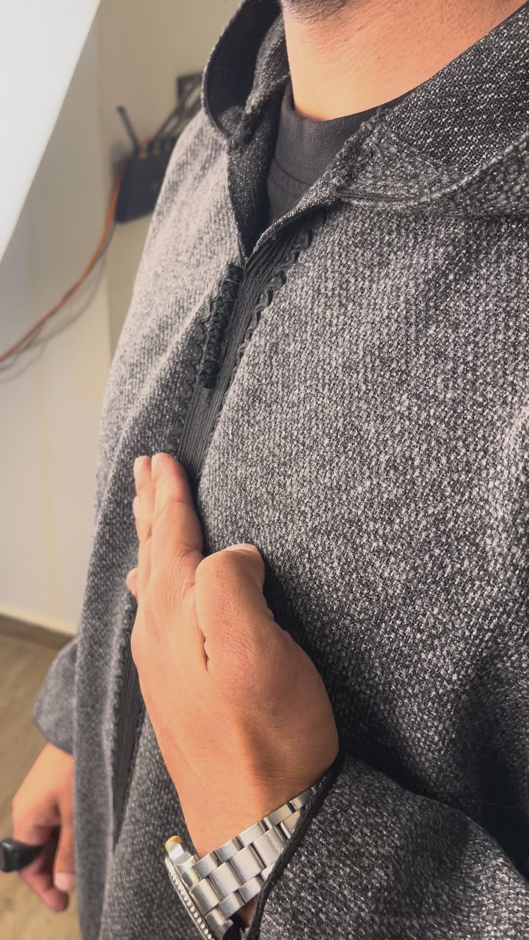 ثوب مغربي أسود